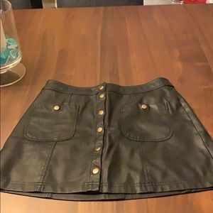 Forever 21 black mini skirt